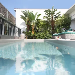 https://ofelias-hotel.topbarcelonahotels.com